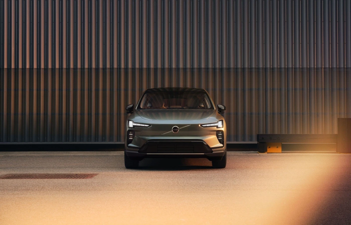 Volvo EX60 Electric SUV 810 km Range